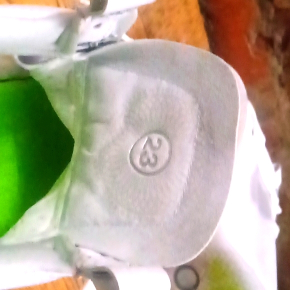 Jordan flight pure💵💸💰 White Silver - Picture 8 of 8